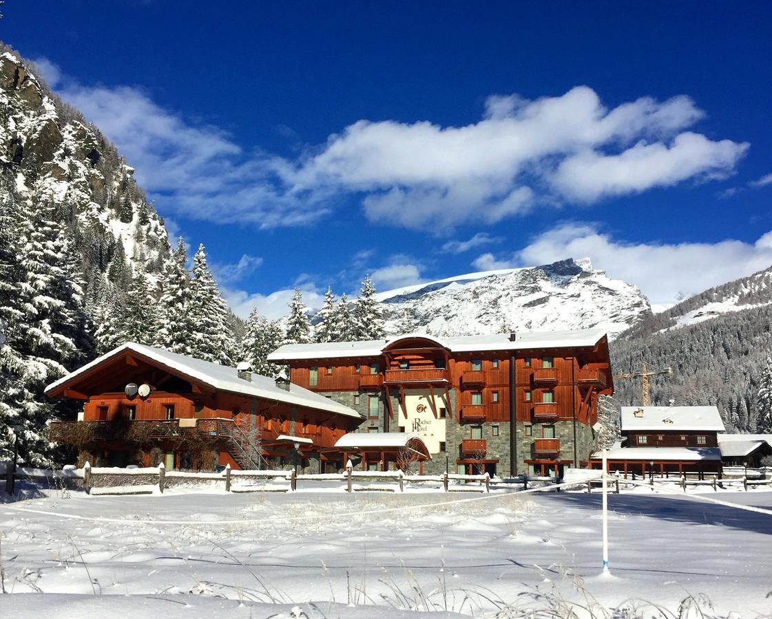 Le Rocher Hotel Champoluc Exterior photo